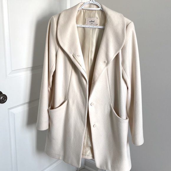 Wilfred white/beige wool winter trench coat. - Picture 2 of 4